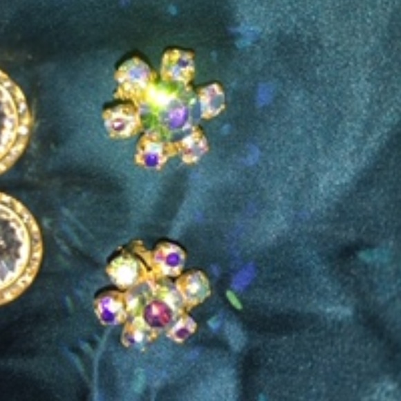 earrings - Picture 4 of 4